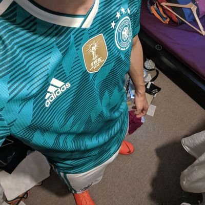 FootyShorts's profile picture