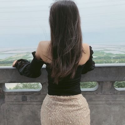 温山黛叶's profile picture