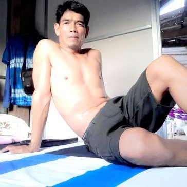 naputtaya's profile picture