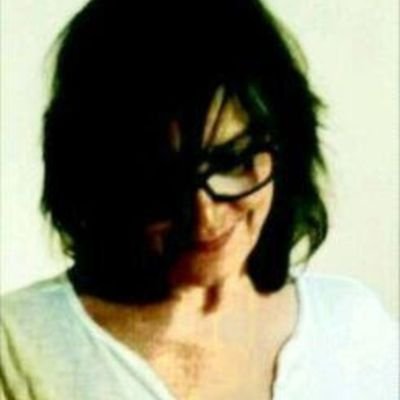 serratsabi's profile picture