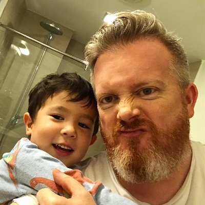 dezined's profile picture