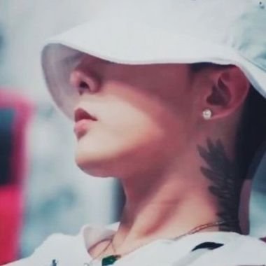 AXHXO 🍀's profile picture