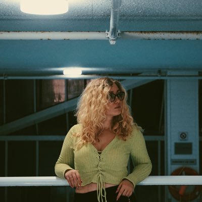 yanawrites's profile picture