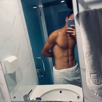 烈阳's profile picture