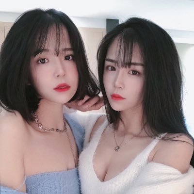 双胞胎姐妹👭在杭州✌️✌️✌️'s profile picture