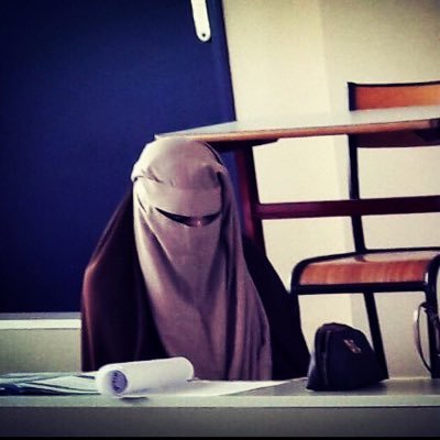 une lionne /حميراء's profile picture