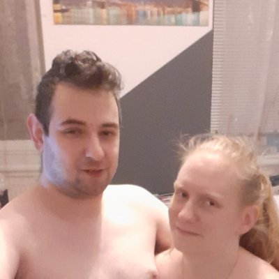 couplenude20's profile picture