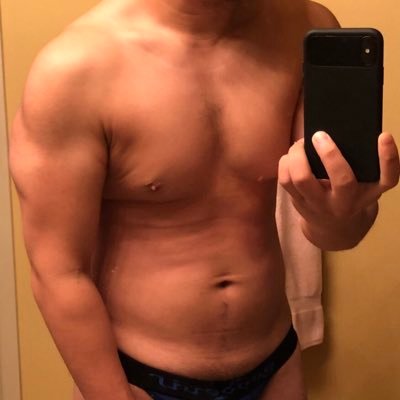 straightazncum's profile picture