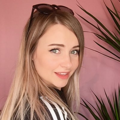 heyitssharla's profile picture