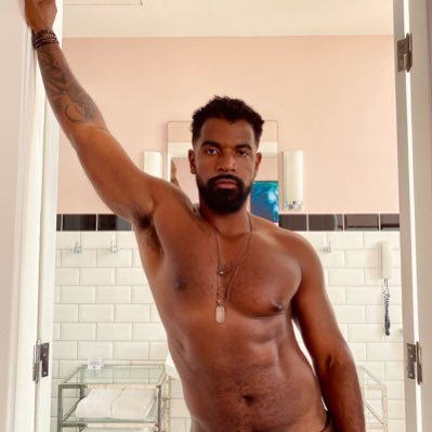 capriquariano's profile picture