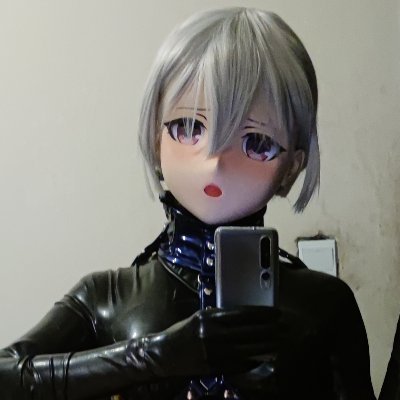 怎么能给某河南一米六不到的牲口当狗呢？'s profile picture