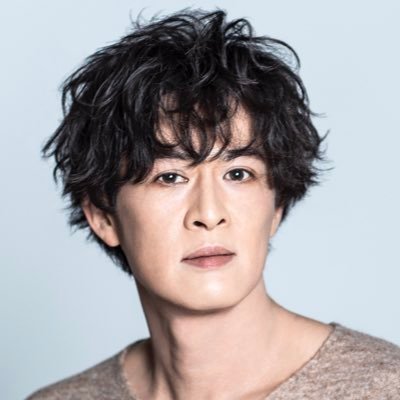 新納慎也(Shinya NÎRO)'s profile picture