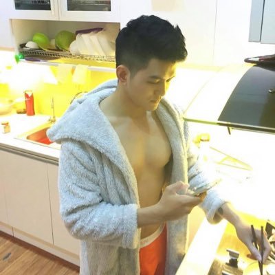KhanhBar's profile picture