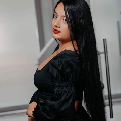 lauracardona817's profile picture