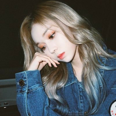 베이's profile picture