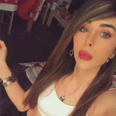 sima's profile picture