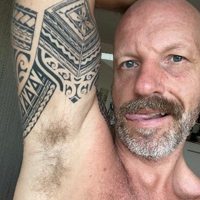 naughty daddy aka Austrianbarber's profile picture