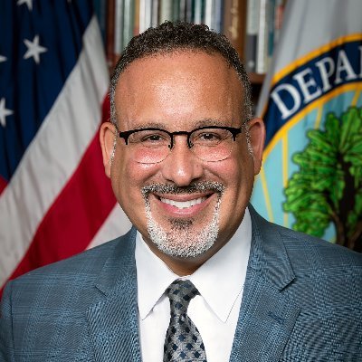 SecCardona's profile picture