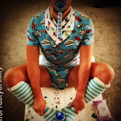 ComfortablyCrinkly 🔜 CAPcon2026 🤩's profile picture