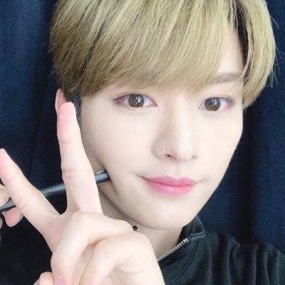 alba🔮리노's profile picture