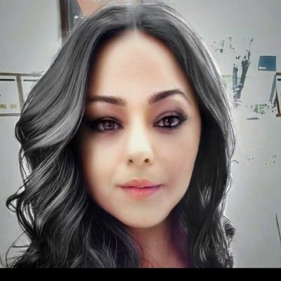 RosesMariaa's profile picture