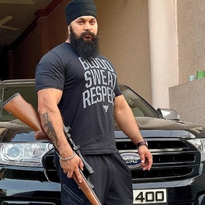 EJU4AZMhVeEBhya's profile picture