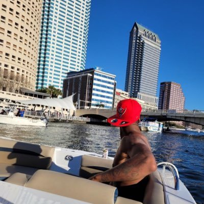 TampaFlorida813's profile picture