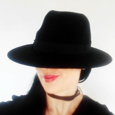 Nina🕷Ricci 🎗💫📚👠's profile picture