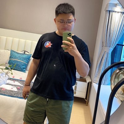 SHIYIXIONG's profile picture