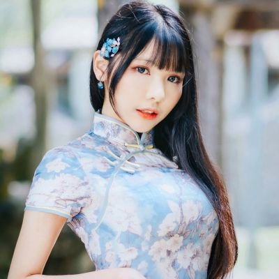 依霜 ゆい's profile picture