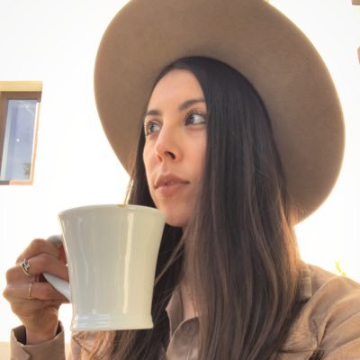 Liz Calvario's profile picture