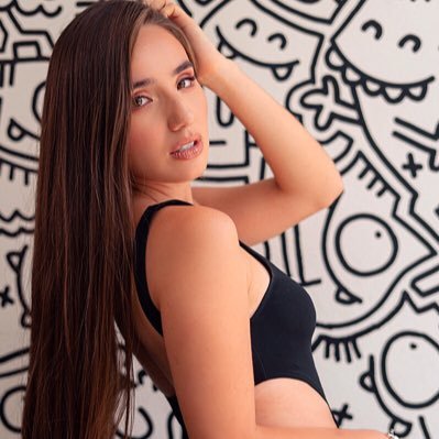 monica_rosales_'s profile picture