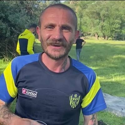 benekliayhanla's profile picture