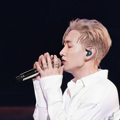 🐺Liz Muchie🐰🍓's profile picture