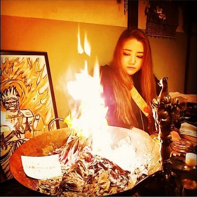 ギャル霊媒師飯塚唯's profile picture