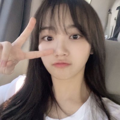 욤🤍's profile picture
