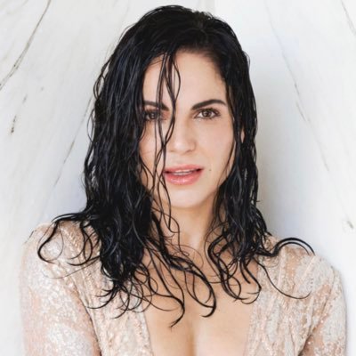 LanaParrilla's profile picture