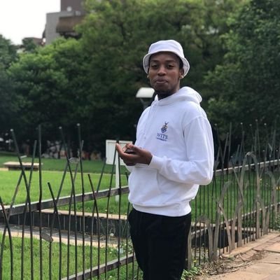 S A N E L E •'s profile picture