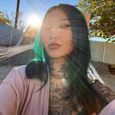 4BIDDENFRUIT's profile picture