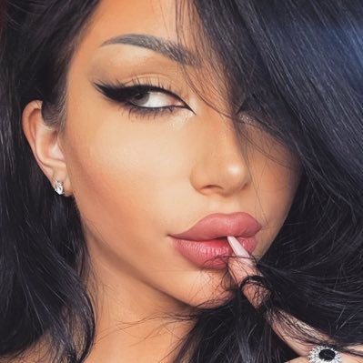 AmberScholl's profile picture