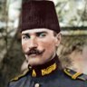 Hür Düşünür 的头像