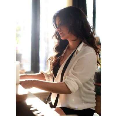 Jasleen Royal's profile picture