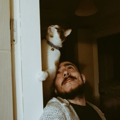 eamaalesef's profile picture