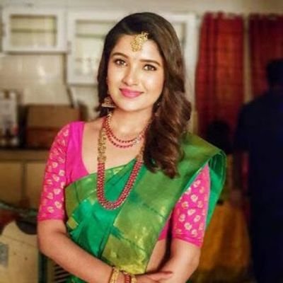 Fathima94887158's profile picture