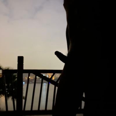 w52027033's profile picture