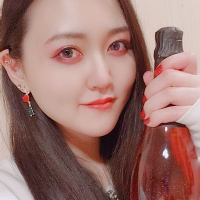 ALICECHAMxxx's profile picture