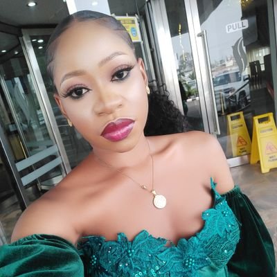 E_Mi_Mi_5's profile picture
