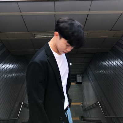 ตุ๊ดมนุดเงินเดือน's profile picture