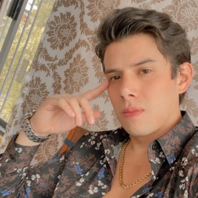 charly brady's profile picture