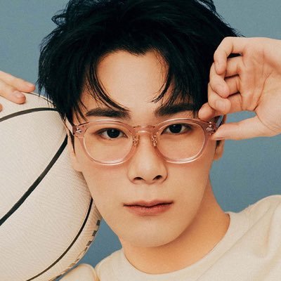 moonbinhasaeyo's profile picture